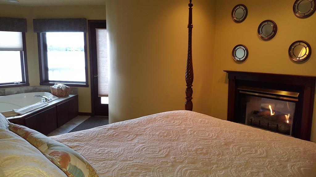 Snug Harbor Inn Sturgeon Bay Luaran gambar