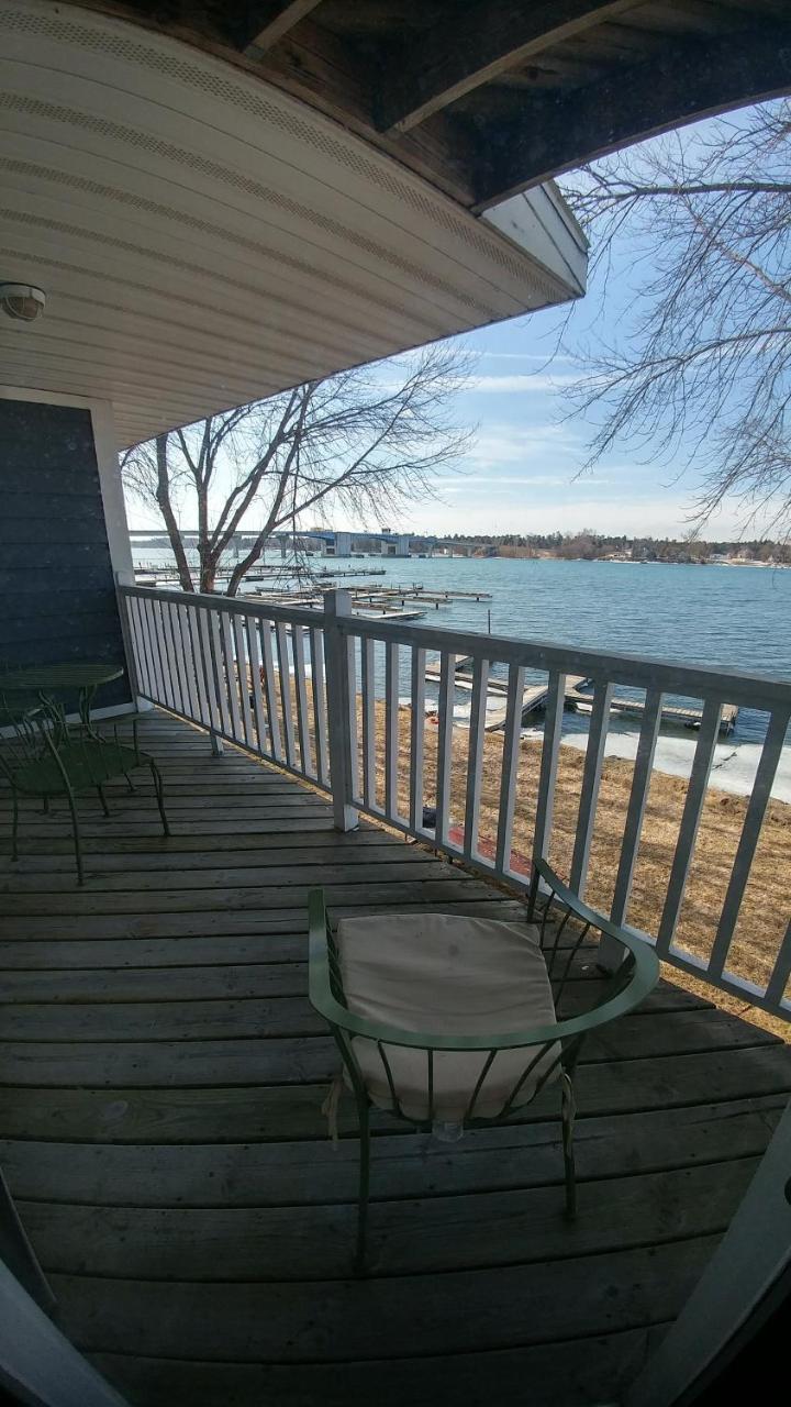 Snug Harbor Inn Sturgeon Bay Luaran gambar